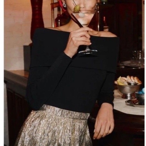 HYACINTH HOUSE
Black Knit Off-The-Shoulder Adrianna Top - Picture 12 of 12